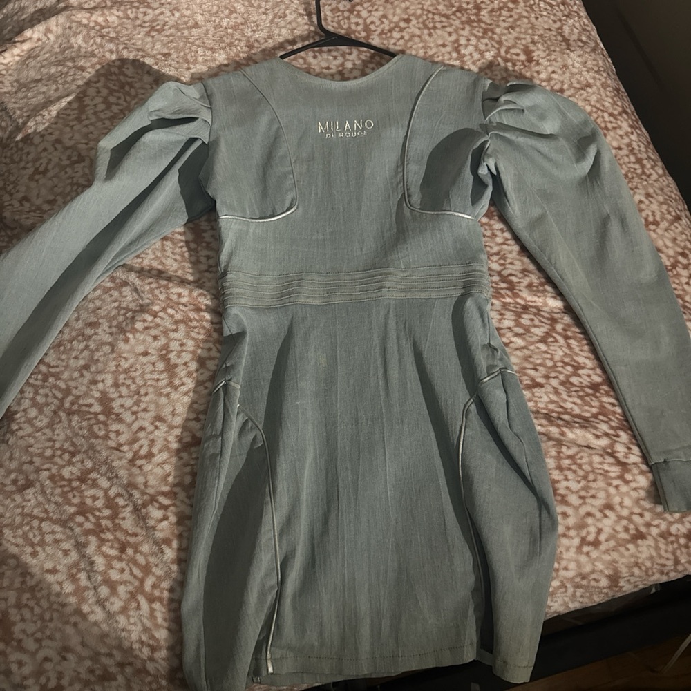 Milano gray sleeve with metallic logo